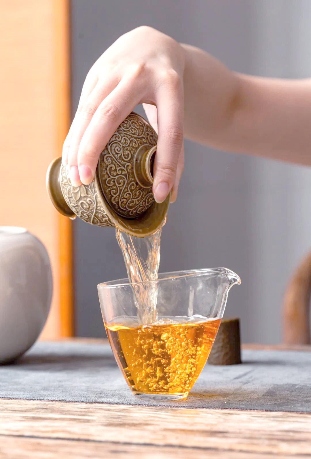 水温与茶水比：决定茶汤滋味的两个关键